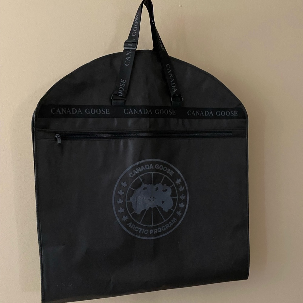 Canada ๐จ๐ฆ Goose Garment bag set - Picture 7 of 12